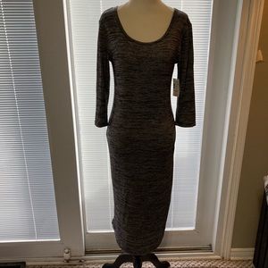 🌸5/$25🌸 
 Magazine Size L Fitted Dress